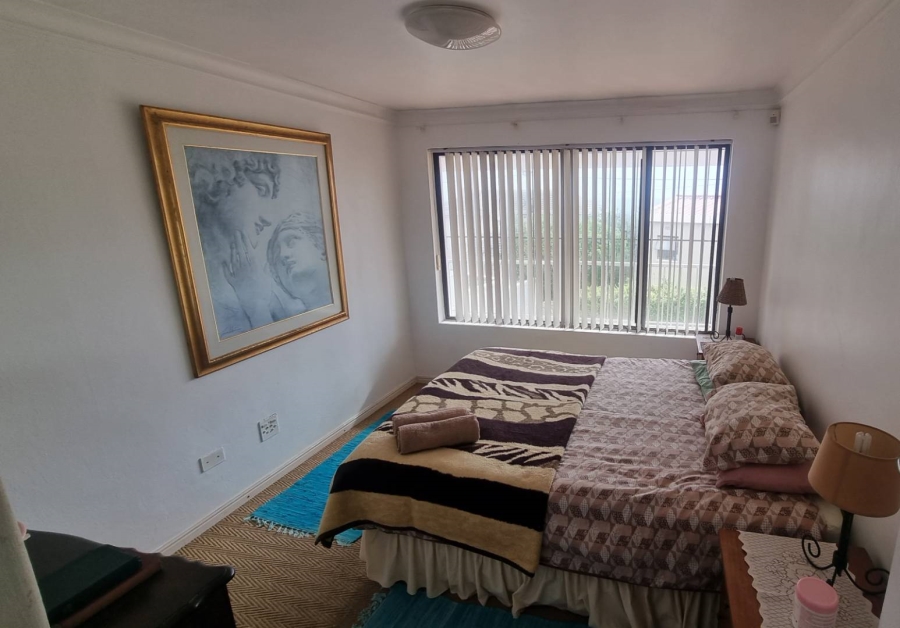 5 Bedroom Property for Sale in Yzerfontein Western Cape